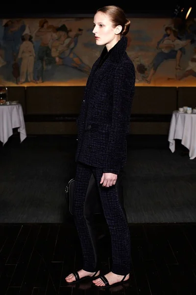 Look 2